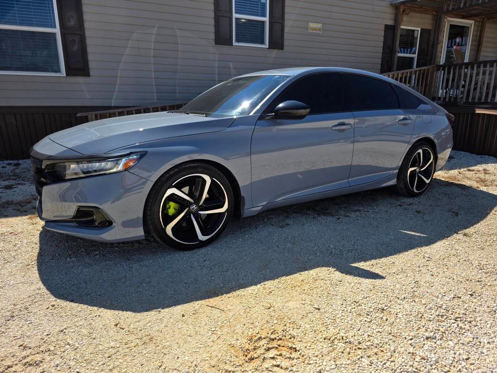 2022 Honda Accord Sport's photo