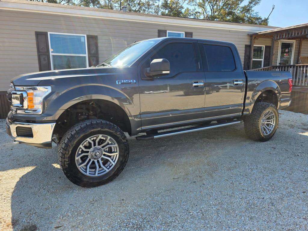 2020 Ford F-150 XLT's photo