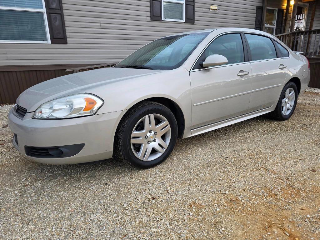 2011 Chevrolet Impala LT's photo