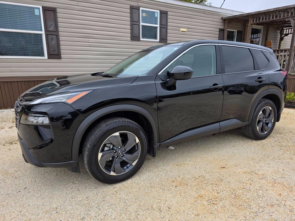 2026 Nissan Rogue SV FWD's photo