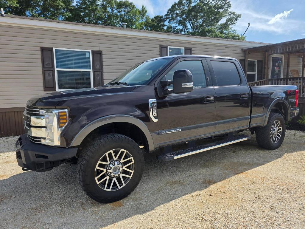 2018 Ford F-250 Lariat 4x4 Crew Cab 6-3/4' Box's photo